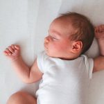 4827-sleeping_baby_bed-1200×628-facebook