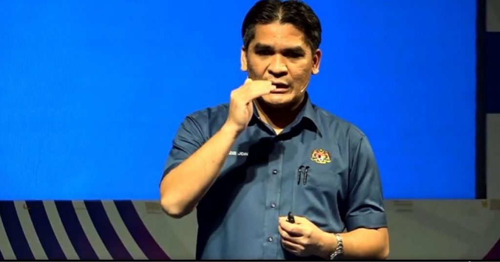 Pelajar Kelas Peperiksaan Di Negeri PKP Hadir Ke Sekolah, Sesi Persekolahan Biasa 20 Januari Ini Di Negeri PKPB & PKPP! 8 Pelajar Kelas Peperiksaan Di Negeri PKP Hadir Ke Sekolah, Sesi Persekolahan Biasa 20 Januari Ini Di Negeri PKPB & PKPP!