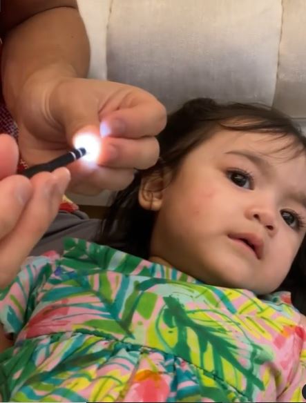 "I'm Sorry Mommy", Comelnya Mengaku Salah Masukkan Benda Dalam Hidung, Kesiannya Alisa! 11 “I’m Sorry Mommy”, Comelnya Mengaku Salah Masukkan Benda Dalam Hidung, Kesiannya Alisa!