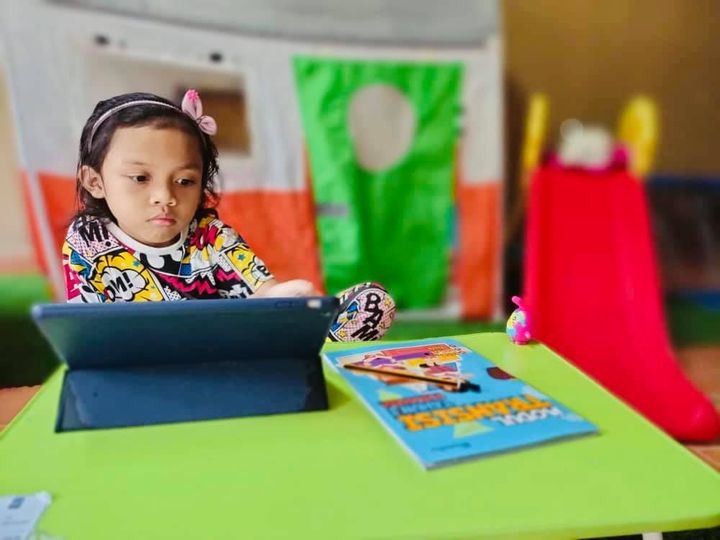 Hati-Hati Dengan Anak 'Auditory', Telinganya Sensitif Terlebih, Cakaplah Baik-Baik! 9 Hati-Hati Dengan Anak ‘Auditory’, Telinganya Sensitif Terlebih, Cakaplah Baik-Baik!