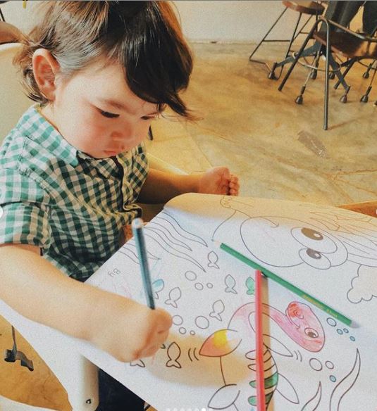 "Pandainya, Siap Buat Bunyi" Kongsi Video Ajar Anak Kenal Haiwan, Warganet Puji Cara Didikan Elfira Loy! 12 “Pandainya, Siap Buat Bunyi” Kongsi Video Ajar Anak Kenal Haiwan, Warganet Puji Cara Didikan Elfira Loy!