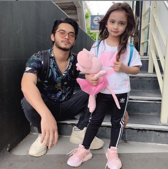 “Ayah Lelaki Pertama Yang Sayang & Cinta Seluhurnya Padamu” Indahnya Nukilan Aeril Zafrel Buat Anak Perempuan!