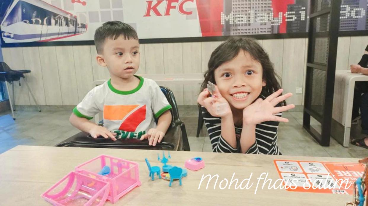 Paling Lasak & Gasak Cara Anak Kinestetik Membesar, Tak Reti Duduk Diam Tapi Bijak! 7 Paling Lasak & Gasak Cara Anak Kinestetik Membesar, Tak Reti Duduk Diam Tapi Bijak!