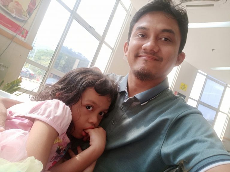 Paling Lasak & Gasak Cara Anak Kinestetik Membesar, Tak Reti Duduk Diam Tapi Bijak! 8 Paling Lasak & Gasak Cara Anak Kinestetik Membesar, Tak Reti Duduk Diam Tapi Bijak!