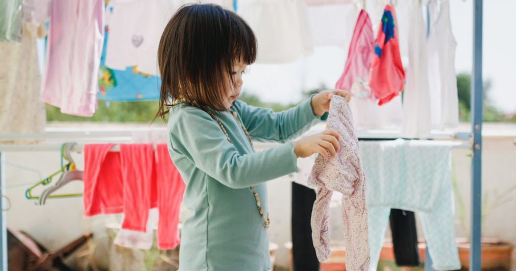 Ajar Anak Kerja Rumah Rupanya Jadi ‘Acuan’ Untuk Berjaya. Hebat!