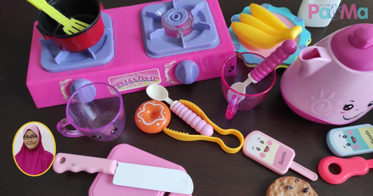 Tak Susah Nak Kenal Anak Lambat Bercakap, Cara Anak Main Dengan Mainan Pun Boleh Tahu!