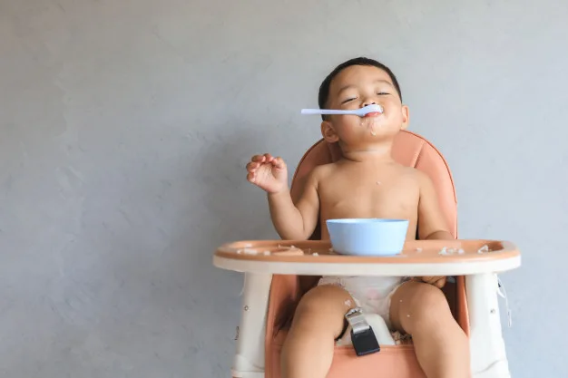 Bayi 8 Bulan Tak Mahu Makan Bubur, Ini Cadangan Dietition Tambah Selera Anak!