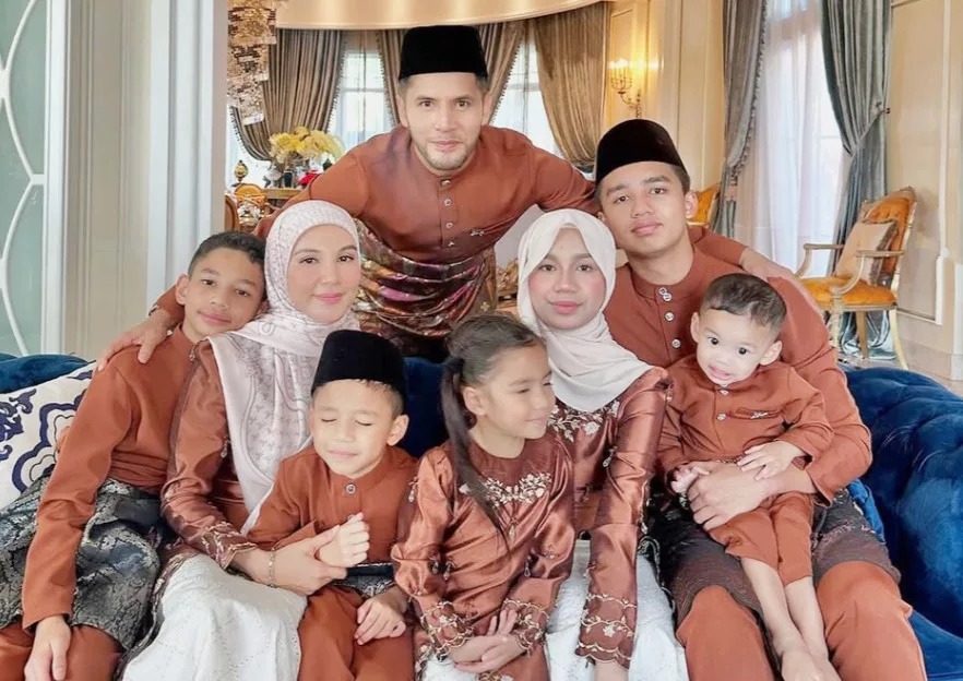 “Setiap Hari Mesti Solat Berjemaah Dengan Anak”, Datuk Aliff Syukri Dipuji Ramai!