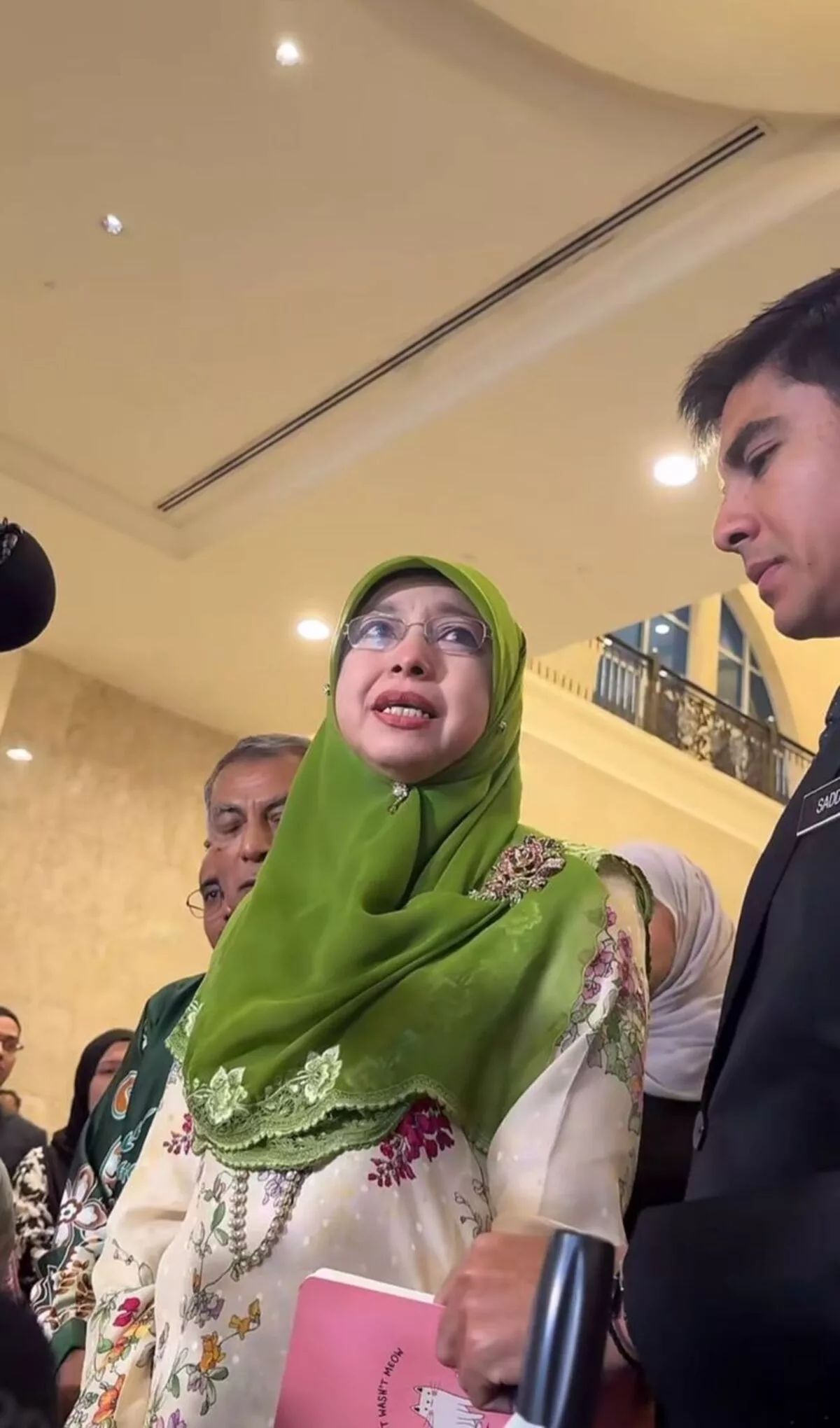 “Saya Maafkan Mereka Atas Penganiayaan Ke Atas Anak” – Ibu Syed Saddiq