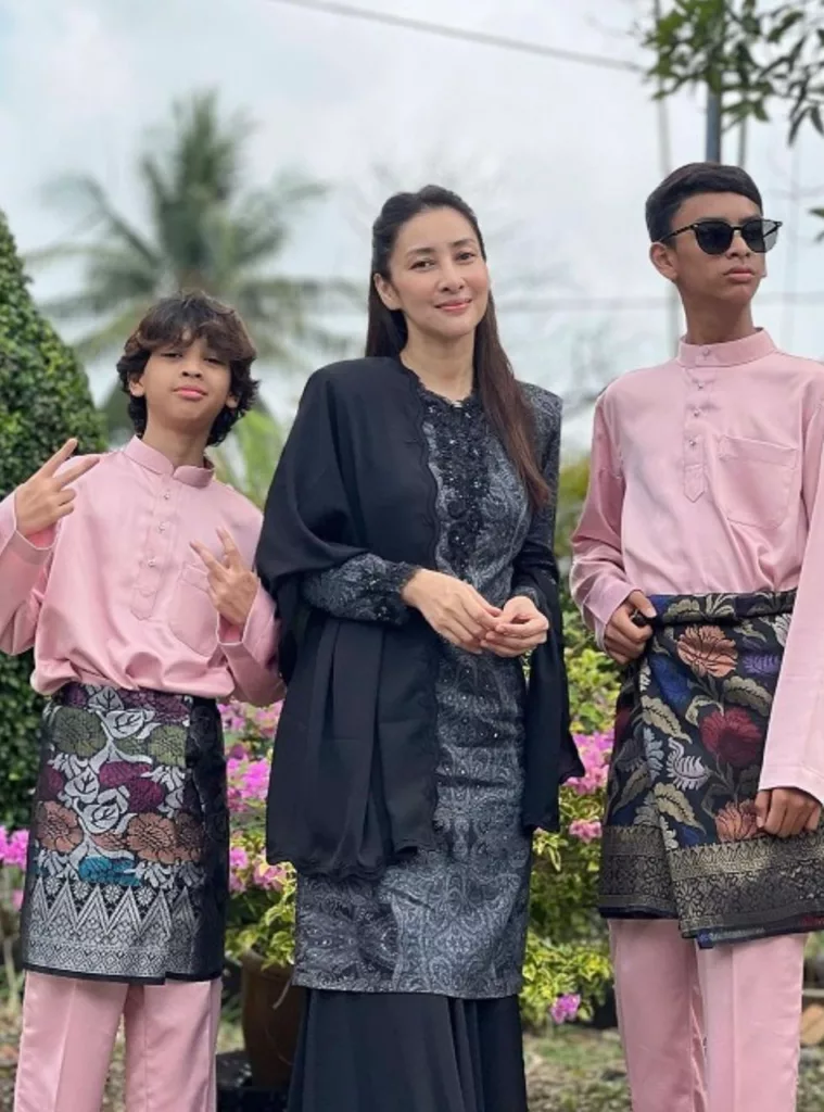 Terima Pingat Jasa Baik, Rita Rudaini Anggap Rezeki Anak