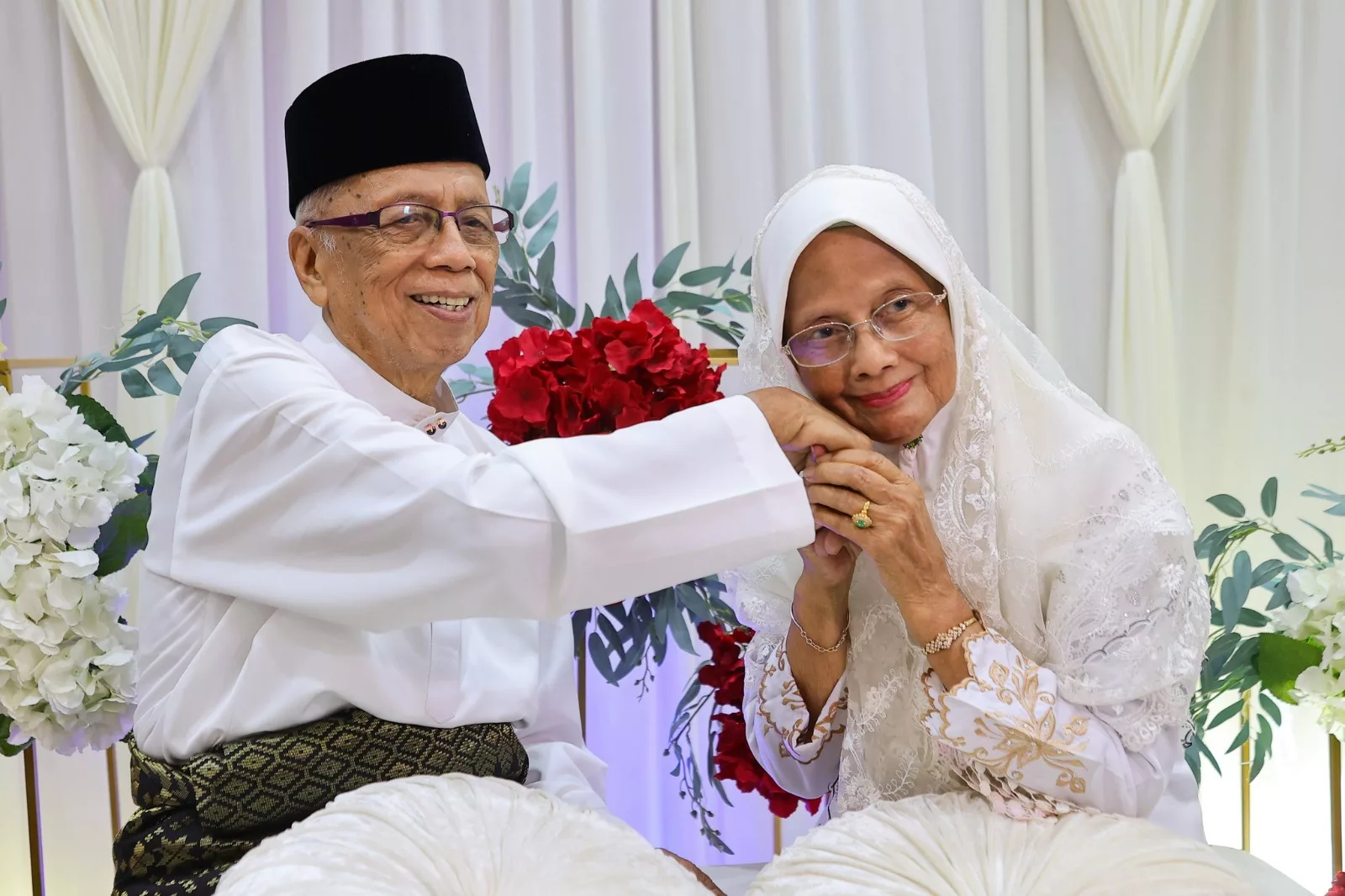 Memori Zaman Sekolah, Jodoh Kala Usia Emas