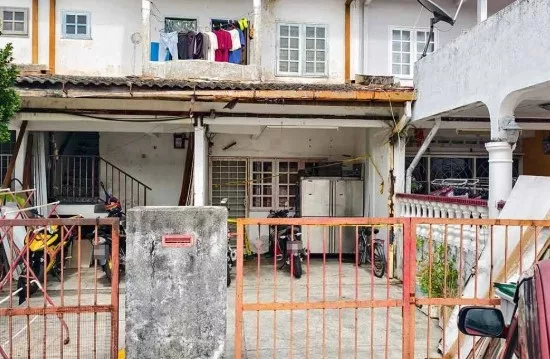 Doktor Syak Bukan Cedera Biasa, Kanak-Kanak Perempuan Mangsa Dera