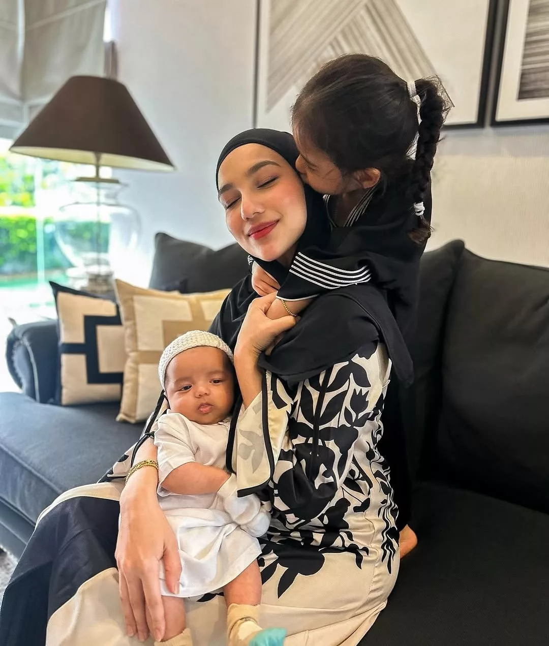 Elisya Sandha Kongsi Wajah Bahtera Elhaq Pada Usia 51 hari. Comelnya!