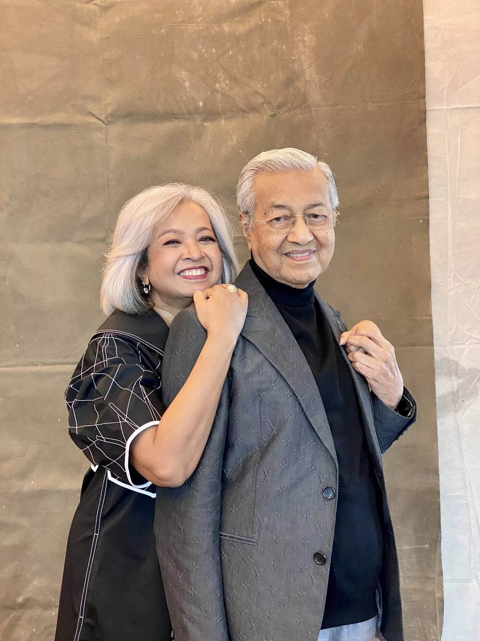 “Daddy Kami Masih Kuat & Aktif Pada Usia 100 Tahun” – Marina Mahathir Luah Rasa Syukur Punya Ayah Hebat