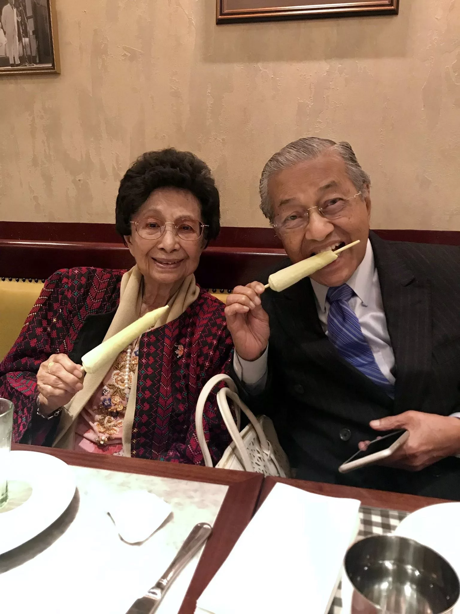 “Daddy Kami Masih Kuat & Aktif Pada Usia 100 Tahun” – Marina Mahathir Luah Rasa Syukur Punya Ayah Hebat