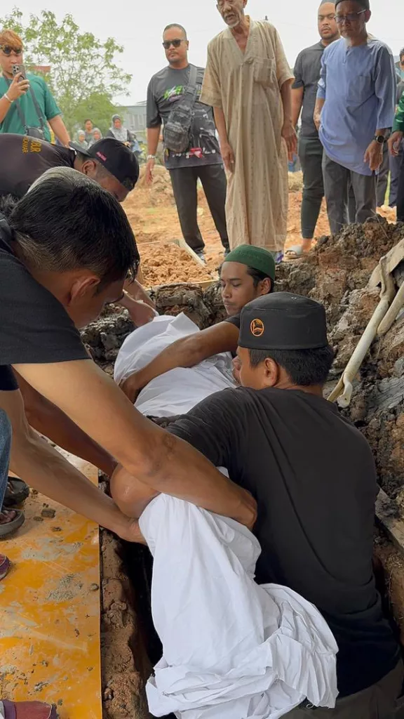 “Dia Ibu & Isteri Terbaik” Suami Reda, Ibu Muda Hembuskan Nafas Terakhir Selepas Bersalin Anak Kedua!