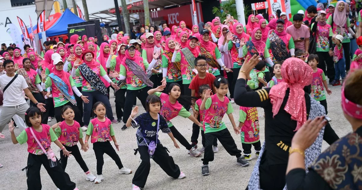 Lebih 10,000 Pengunjung Di AKE Sports Carnival with Friends 2025. Aktiviti Sukan & Acara Pentas Meriah!