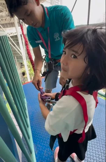 “Daddy Bangga!” – Anak Hairul Azreen Buat ‘Free Fall’, Kagum Keberanian Yusuf & Alisa
