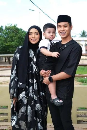 “Perut Tak Boleh Sorok Lagi” Sally Whoo Umum Hamil Anak Kedua!
