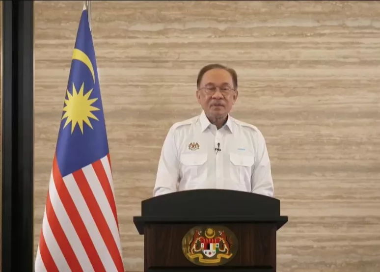 PM Umum Setiap Rakyat Dapat RM100 One Off, Harga Minyak Turun!