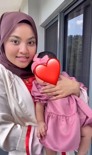 “Nak Tengok Muka Baby” Fila Amir Enggan Kongsi Wajah Anak, Mahu Elak Penyakit Ain!
