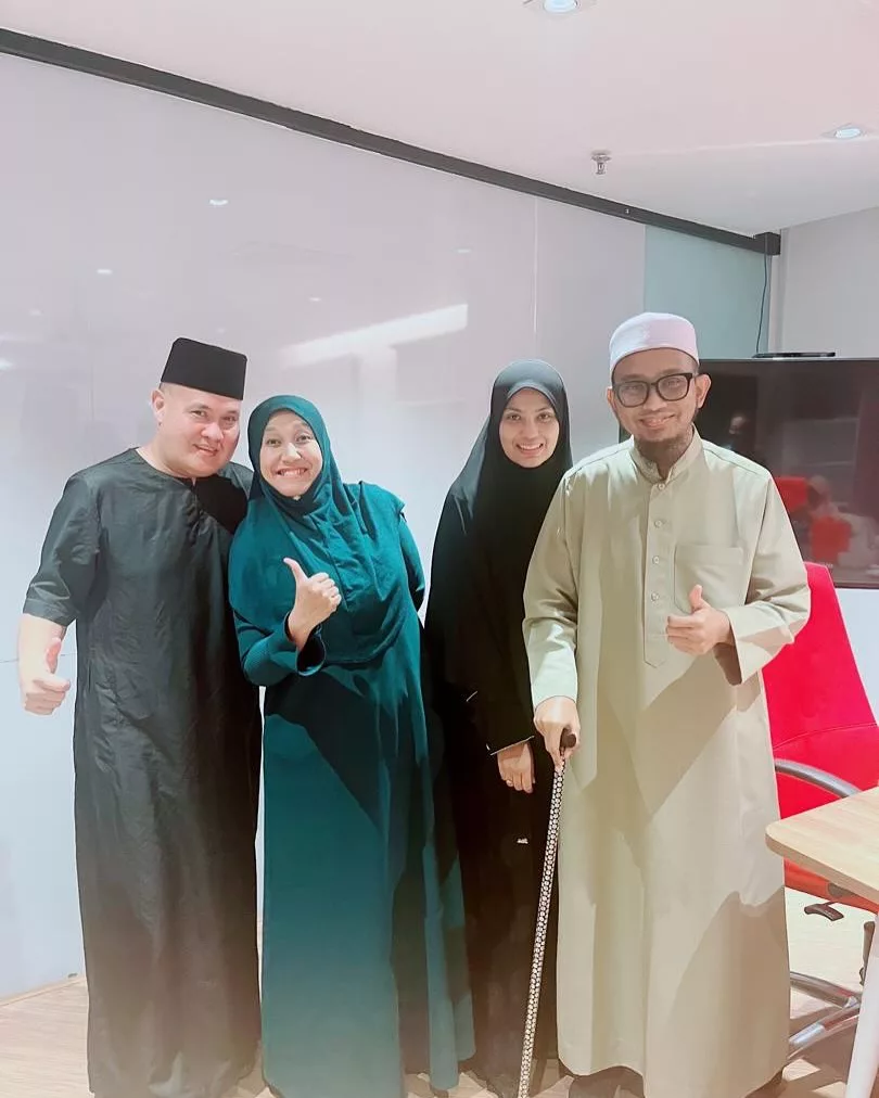 “Sejak Babah Tak Ada, Hidup Akak Bosan.” Kongsi Video Di TikTok, Anak Kiah Propa Luah Rasa Rindu Pada Arwah Ayah