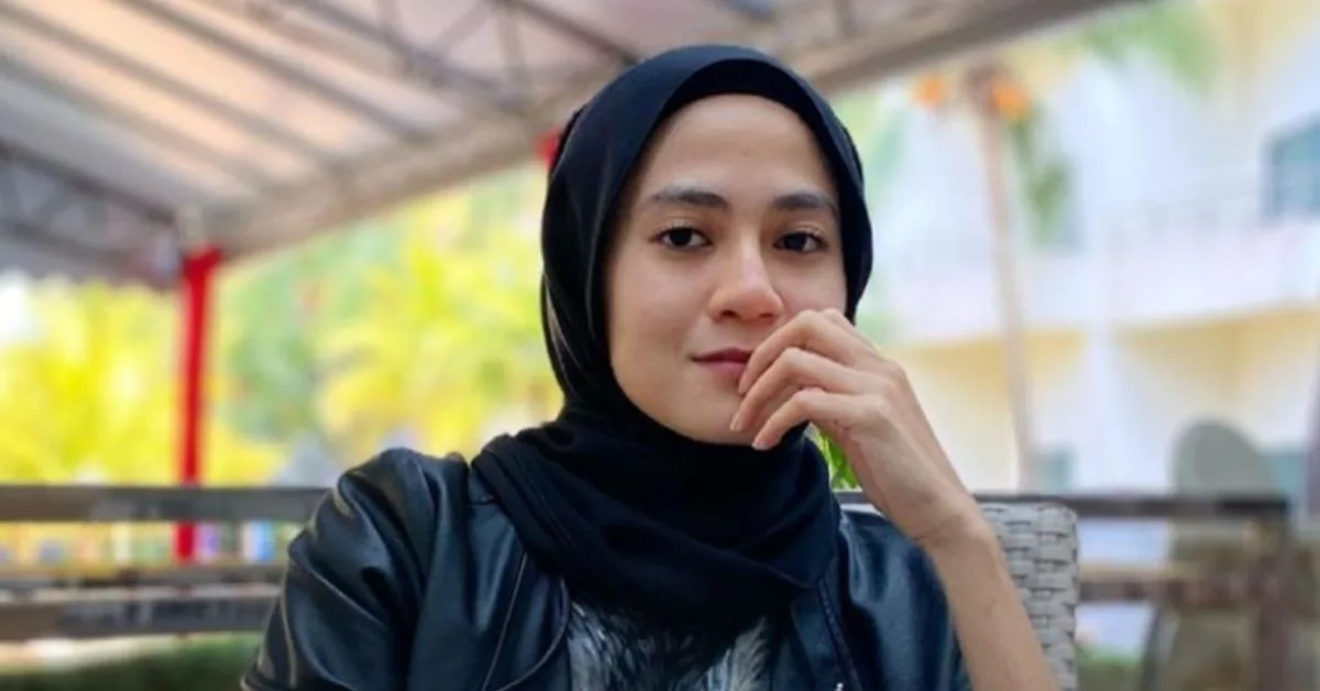 “Bukan Anak Luar Nikah” – Fara Salleh Mohon Jangan Hina Anak Perempuannya