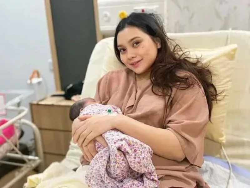 “Bisikan Suruh Campak Anak…” – Chiwan Kongsi Detik Cemas Isteri Kemurungan Ketika Dalam Pantang
