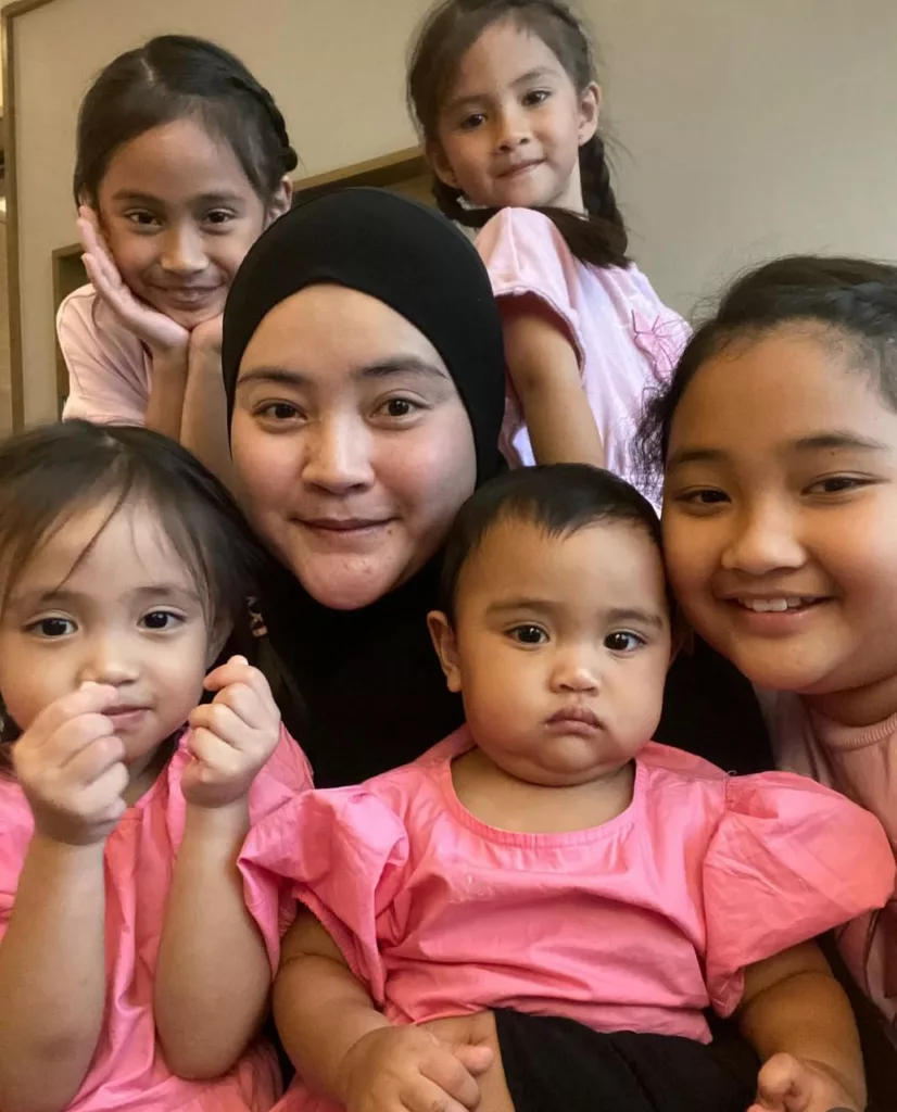 “Bertahan Demi Isteri Dan Anak-Anak”  – Kapsyen Almy Nadia Undang Sebak Usai Kontrak Fizz Fairuz Tamat