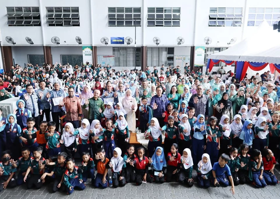 55% Murid Tahun 1 Alami Masalah Mata, Ibu Ayah Wajib Tahu Tanda-Tanda Awal!