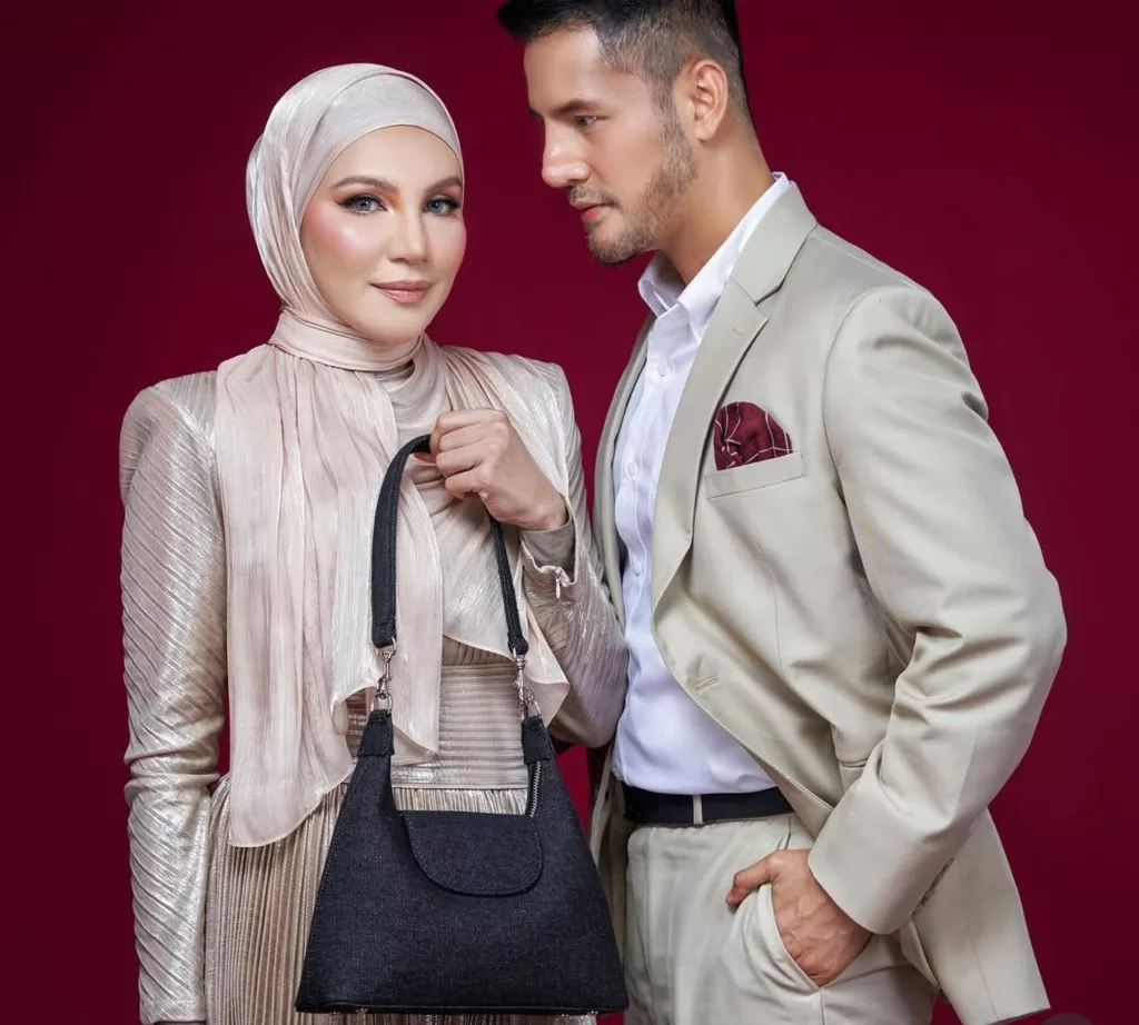 “Bukan Sedarah, Tapi Setia Sehidup Semati” Kapsyen 18 Tahun Cinta Sejati Aliff Syukri Buat Isteri