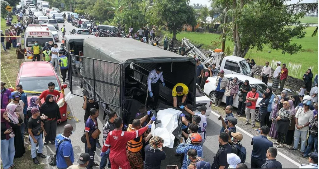Tragedi Sungai Korok: Tak Sanggup Lihat Wajah Anak, Ibu Luah Rasa Sebak