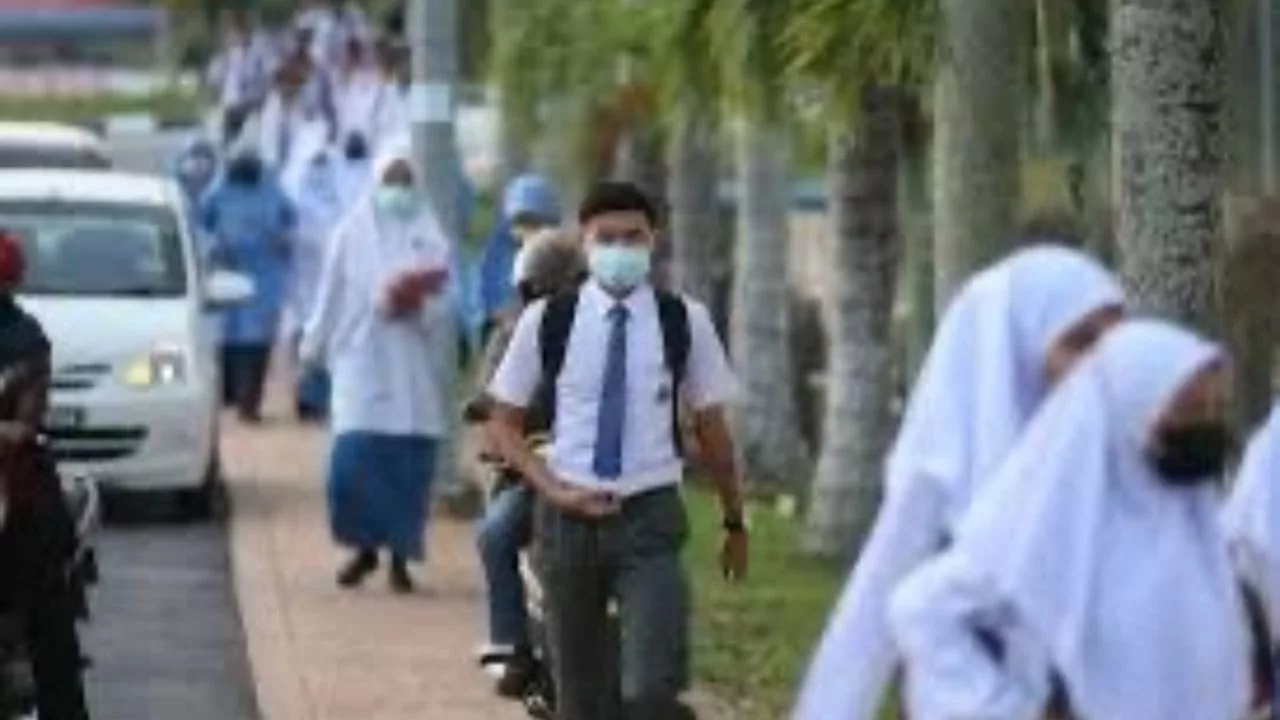 Risau Jerubu, Ibu Bapa Boleh Pilih Tak Hantar Anak ke Sekolah