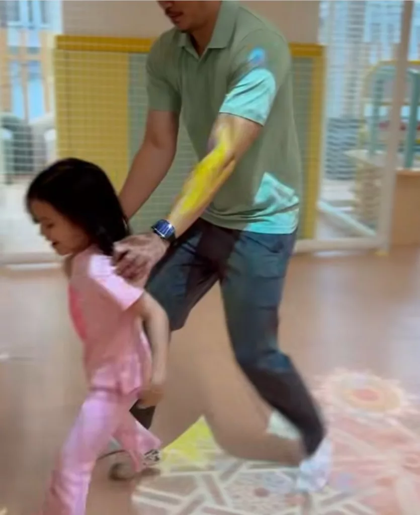 Layan Fatima Macam ‘Princess’, Kapsyen Ringkas Fattah Amin Buat Ramai Tersentuh Hati