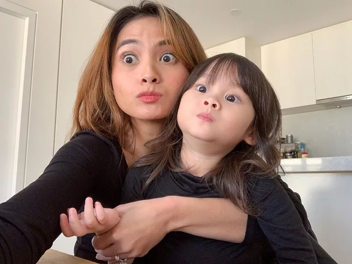 Acha Septriasa Kini Bergelar Ibu Tunggal, Kuat Demi Anak