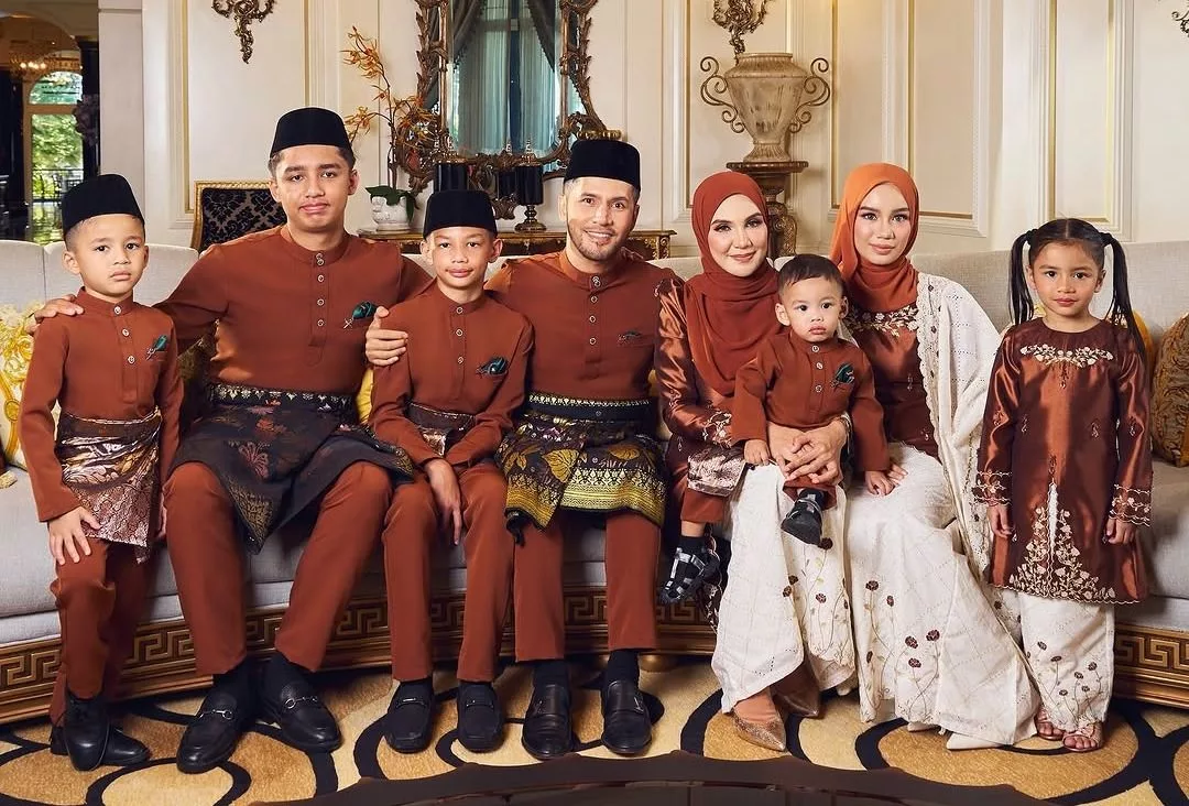 Walau Anak Jutawan Bajet Tetap Ada, Gelagat Anak Aliff Syukri Sempoi Beli Barang Sekolah Raih Perhatian