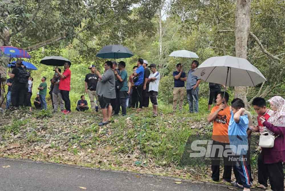 Tragedi Zara Qairina: Laungan Allahuakbar Iringi Zara Qairina, Penduduk Dakwa Hidu Bau Harum