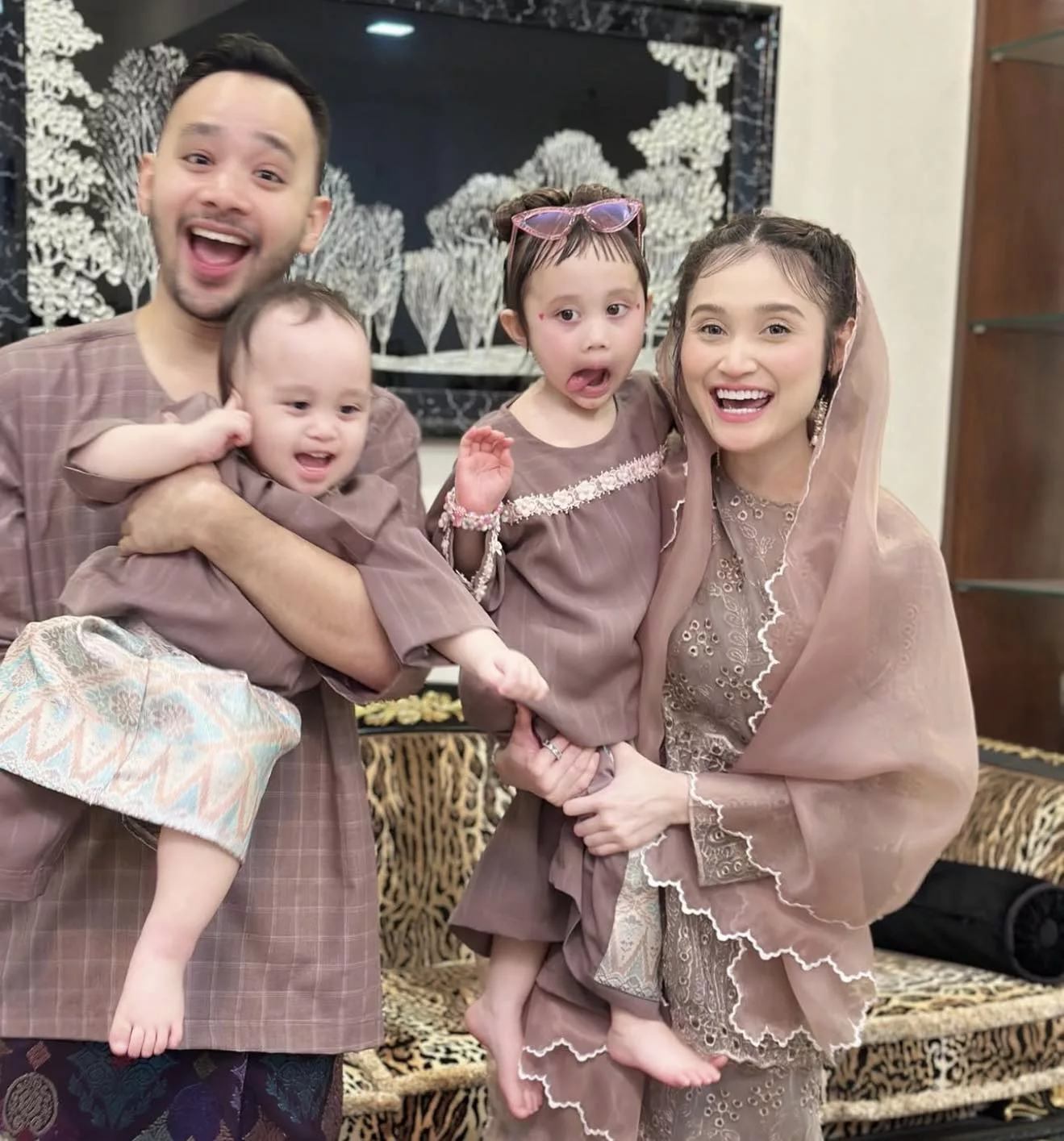 Tahniah! Ayda Jebat Dedah Hamil 4 Bulan Anak Ketiga