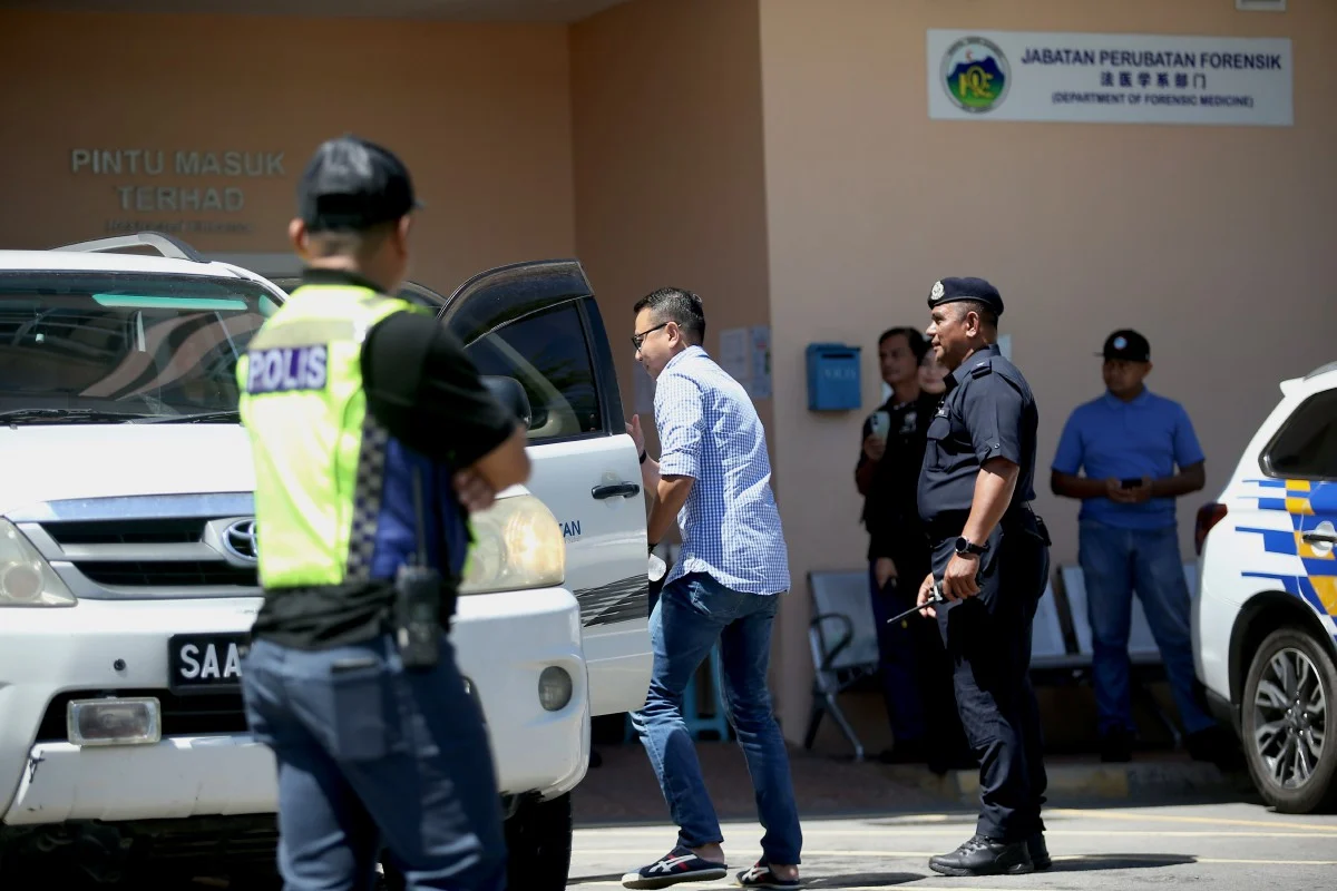 “Dia Kuat, Tapi Sayu.” Ibu Zara Qairina Menitis Air Mata Semasa Proses Pengecaman