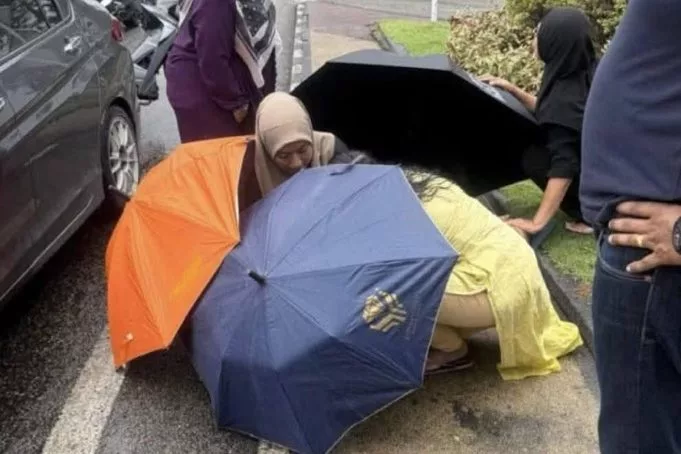 “Belum Ada Nama” Bayi Lahir di Tepi Jalan Raya Dalam Keadaan Baik, Emosi Ibu Belum Stabil!