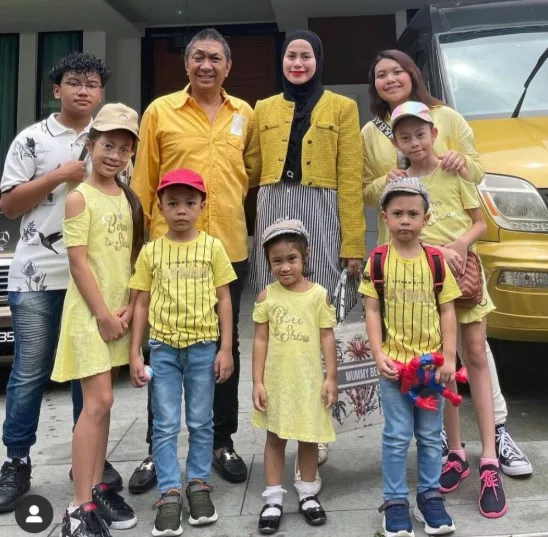 “Single Mother of 7” , Hantaran Rebecca Nur Al Islam Undang Sebak