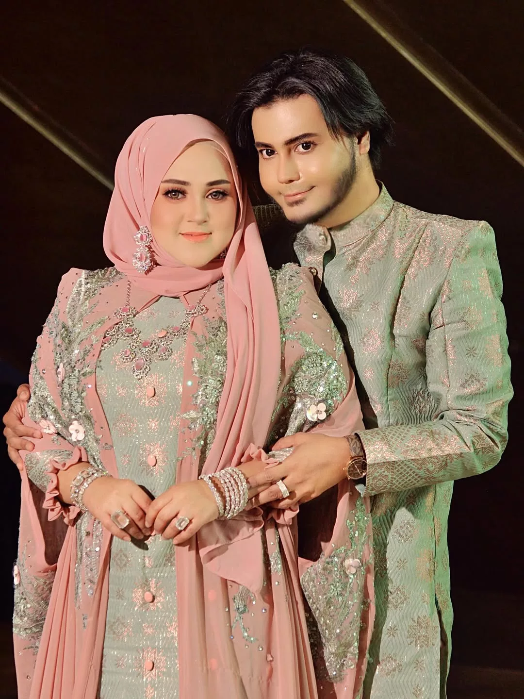 “Asalnya Nak Beli Untuk 10 Rumah Je.” Prince Syed & Isteri ‘Belanja Besar’, Belikan Perabot Untuk Keluarga Susah