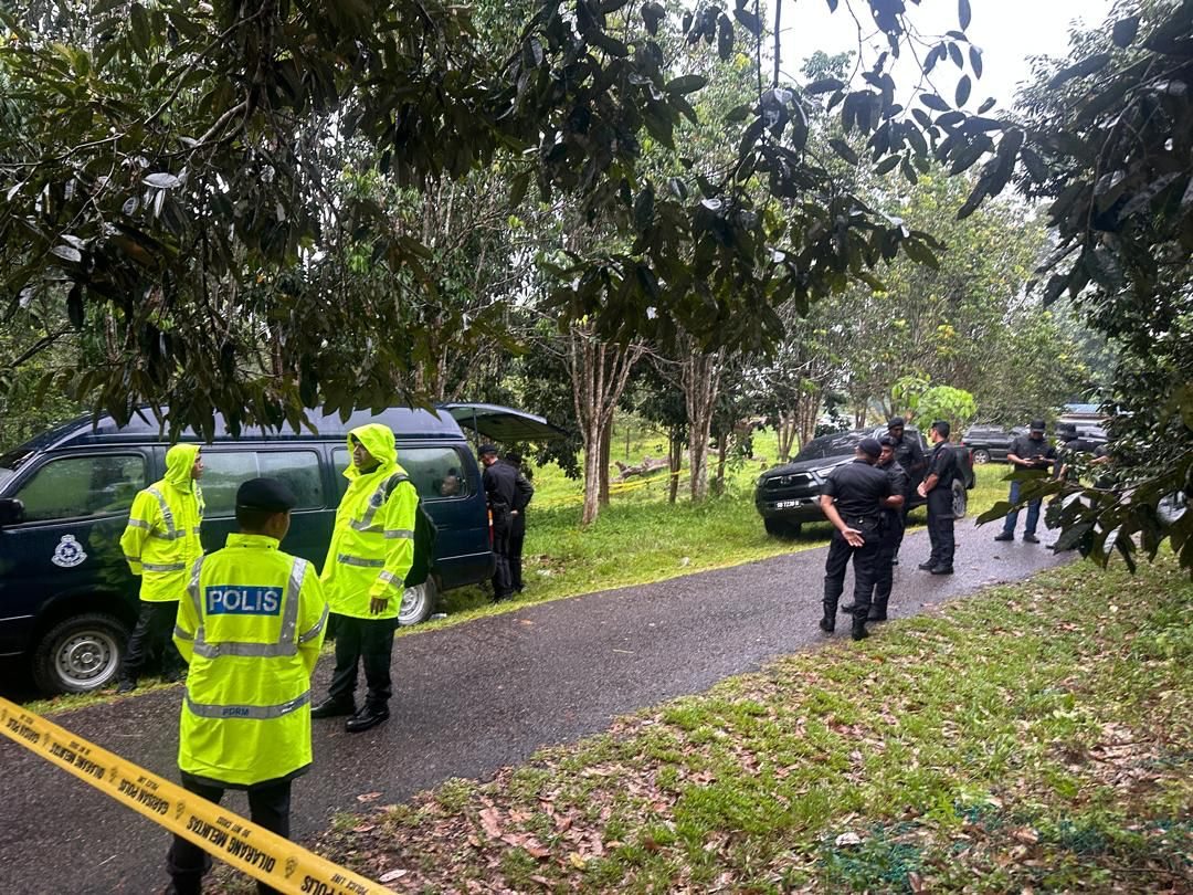 Suasana Pilu, Akhirnya Jasad Zara Qairina Jalani Proses ‘CT Scan’ 18 Suasana Pilu, Akhirnya Jasad Zara Qairina Jalani Proses ‘CT Scan’