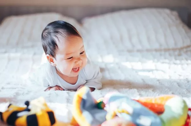 Otot Bayi Kuat Bermula Dengan Tummy Time, Latih Anak Dari Awal!