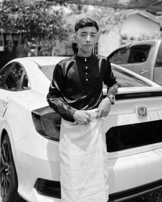 "Dulu Daftar Sijil Kelahiran, Hari Ini Sijil Kematian..." Tular Coretan Duka Ayah Kehilangan Anak 17 “Dulu Daftar Sijil Kelahiran, Hari Ini Sijil Kematian…” Tular Coretan Duka Ayah Kehilangan Anak