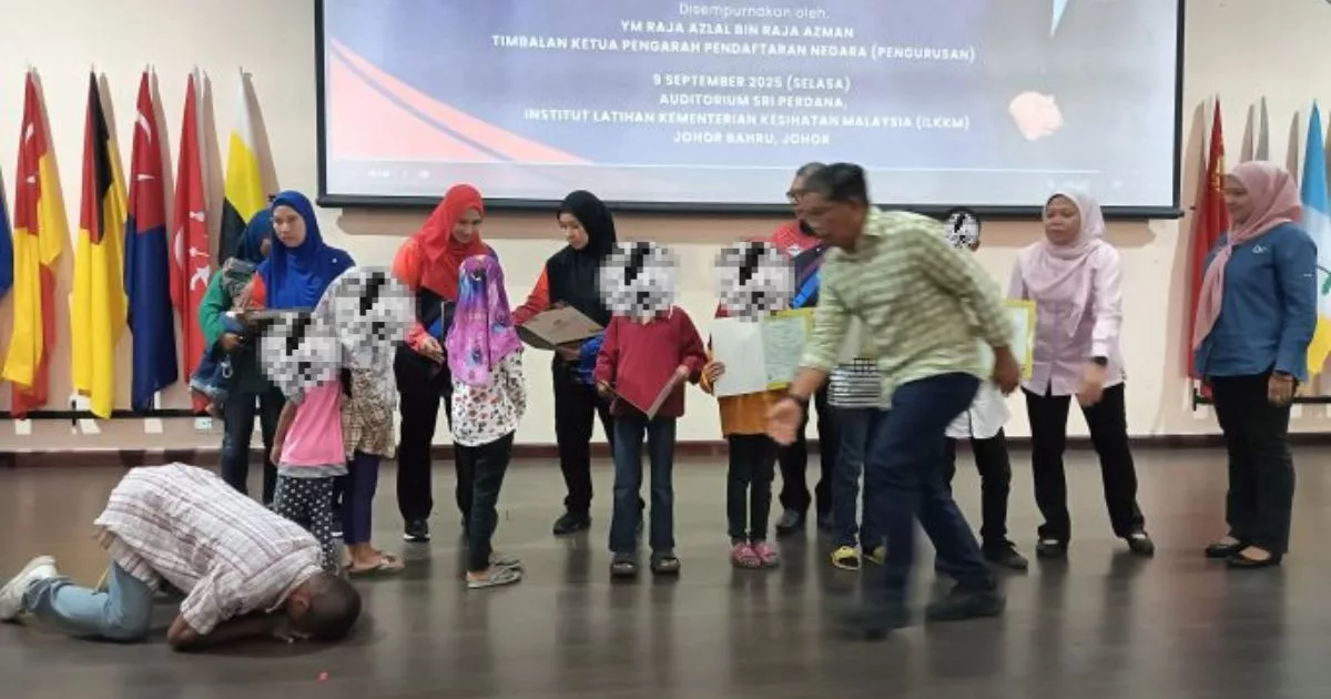 8 Beradik Akhirnya Ada Sijil Lahir, Bapa Menangis Sujud Syukur