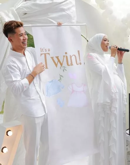 “Hadiah Terbesar Buat Kami” Pempengaruh Sally Whoo Umum Bakal Timang Sepasang Anak Kembar!