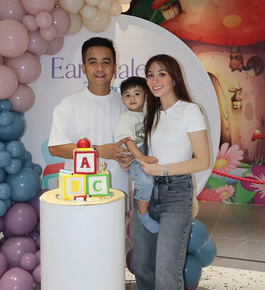 “Kasihan Adik Ni, Kaki Tersepit Di Eskalator.” Elvina Mohamad Jadi Saksi Kejadian Cemas, Tititp Pesanan Buat Ibu Ayah