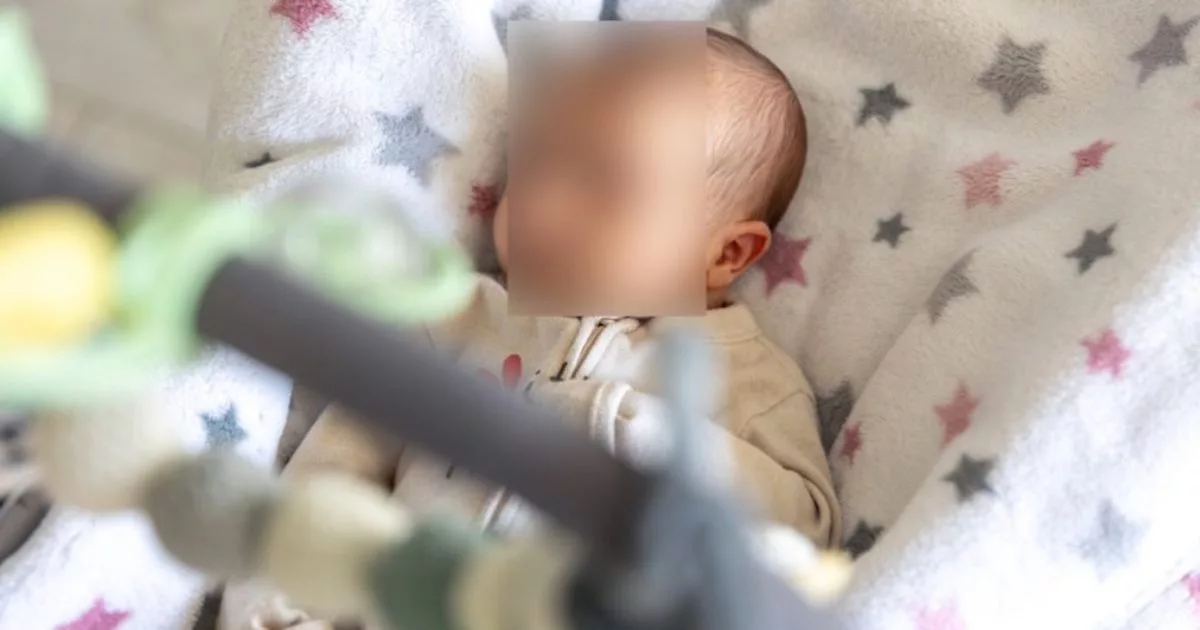 “Itu Kali Terakhir Saya Tengok Dia” – Kisah Ibu Kehilangan Anak Selepas Jatuh Dari Baby Bouncer