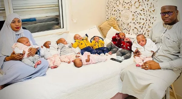 Bayi Kembar 9 Sambut Ulang Tahun Ke-4, Meriah Rumah!